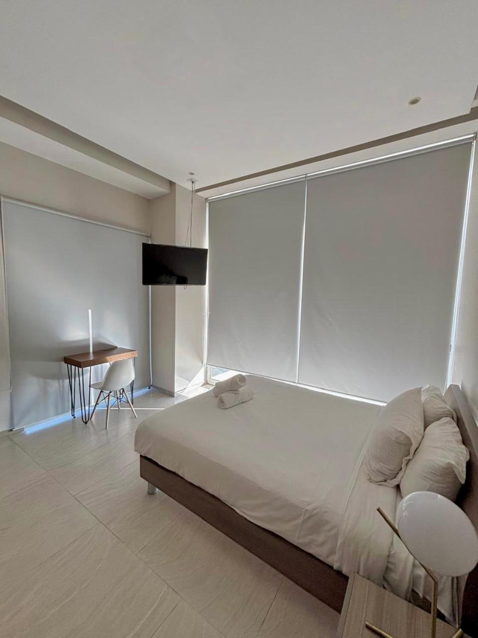 Park Life Guadalajara Aparthotel Bagian luar foto