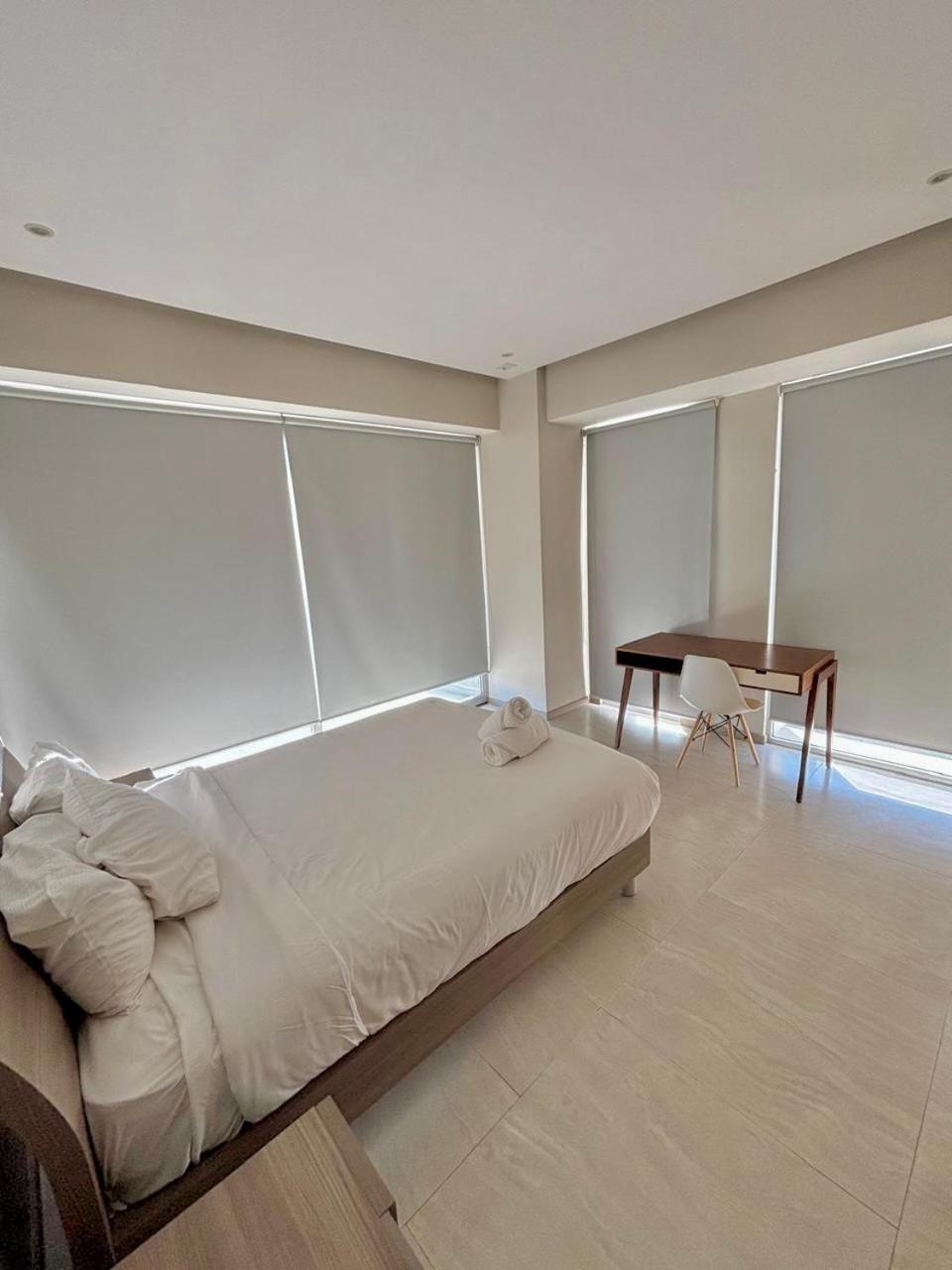 Park Life Guadalajara Aparthotel Bagian luar foto